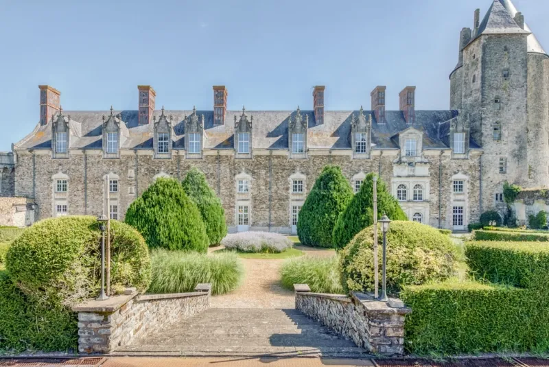 Château de la Groulais sur la Vélodyssée