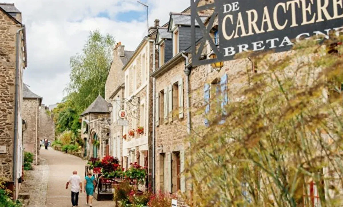Village Lehon